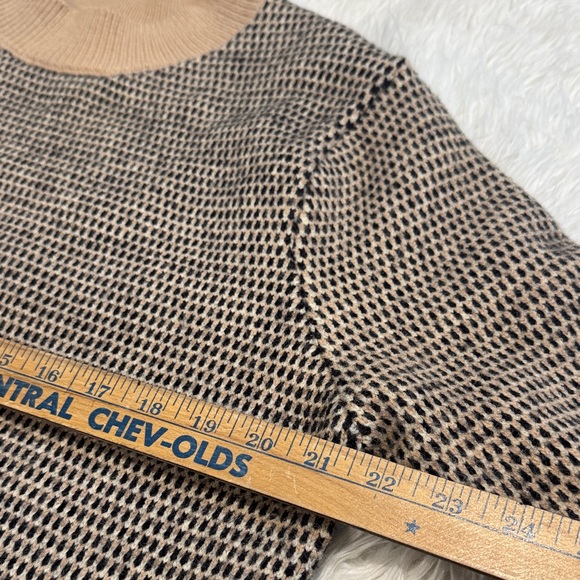 Jackson Rowe Taupe Knit Sweater - Picture 4 of 7